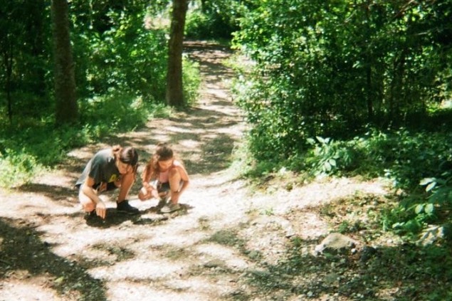 沼泽深处的女孩剧照的剧照