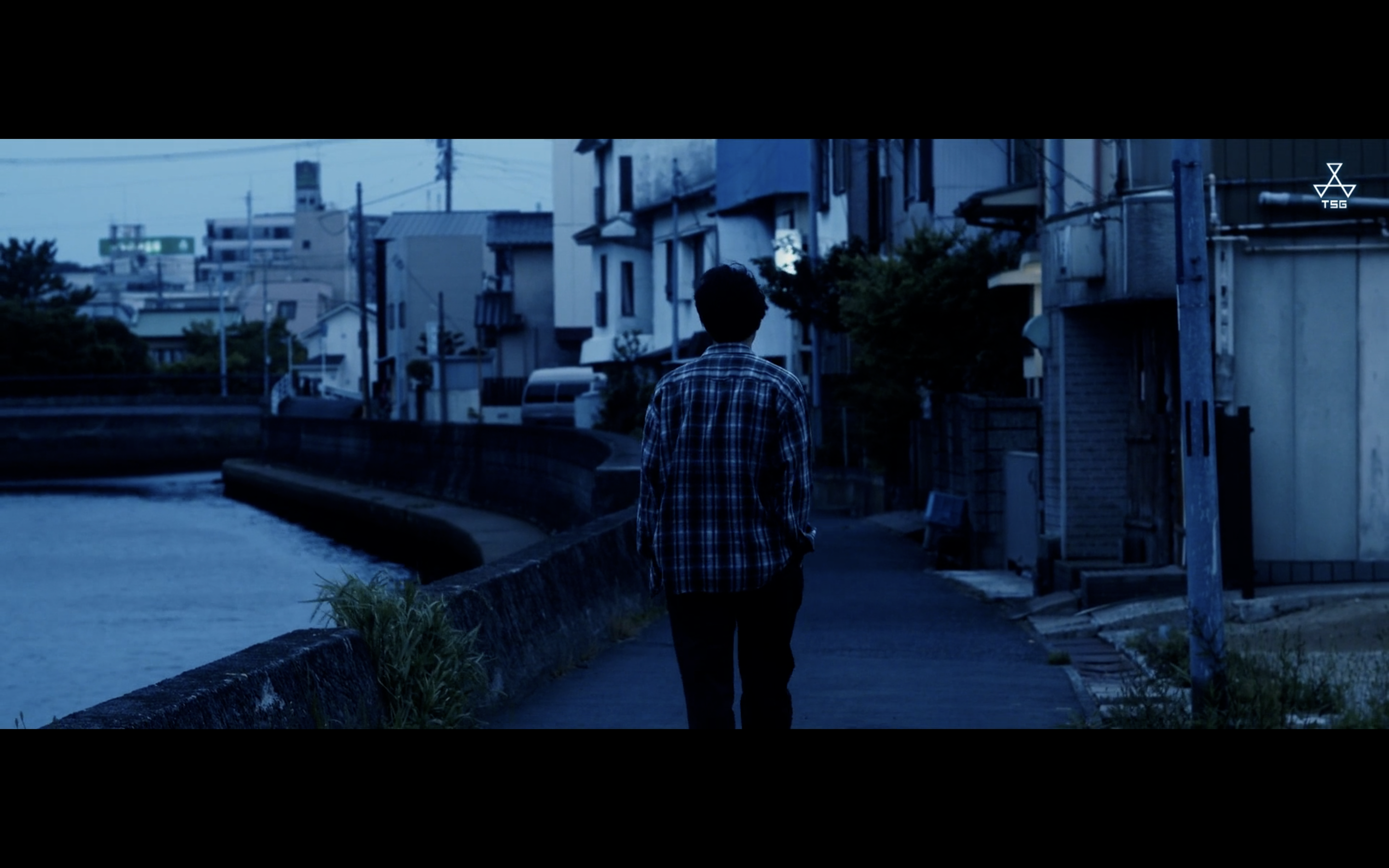 尽管爱剧照的剧照