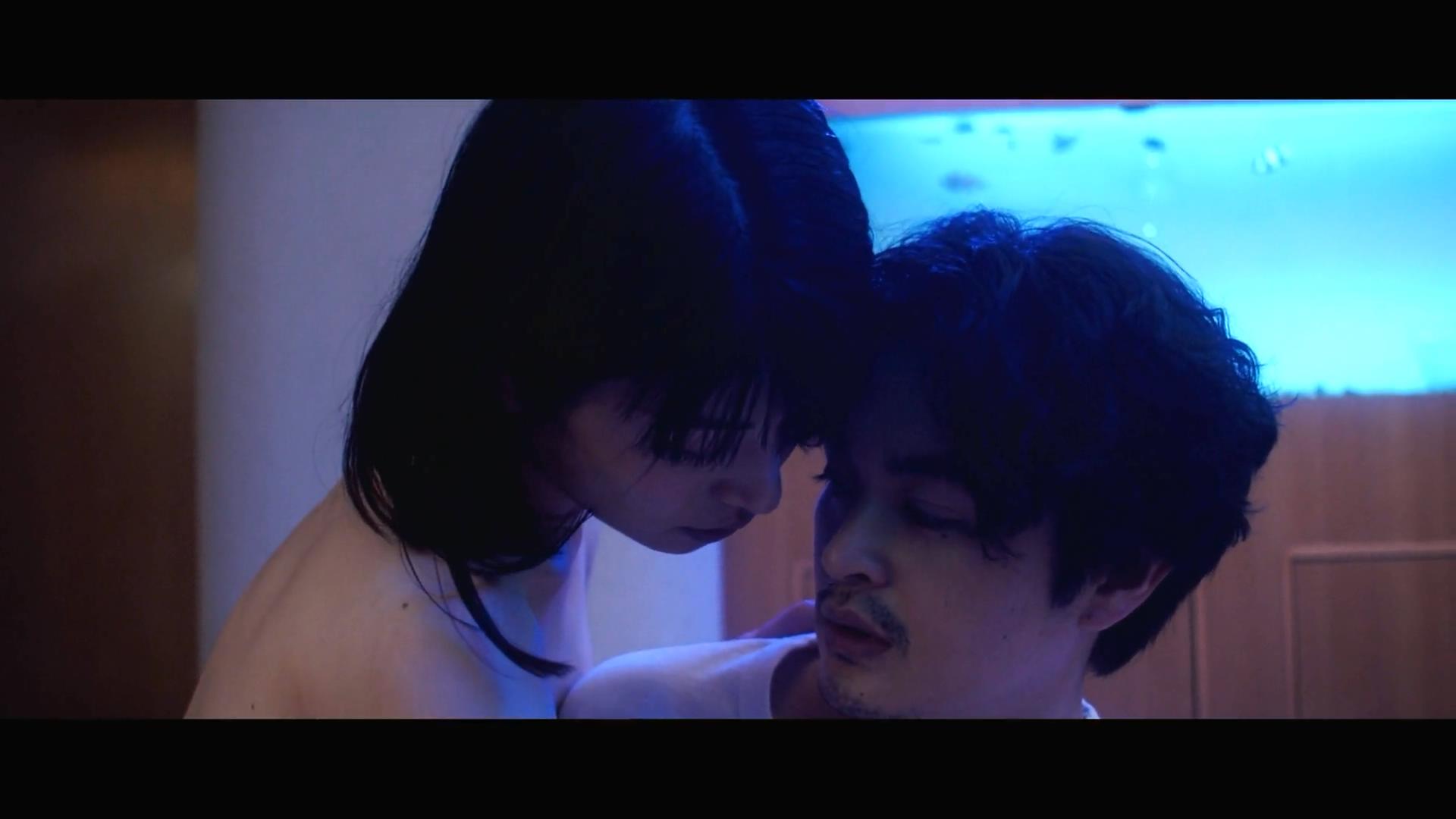 尽管爱剧照的剧照