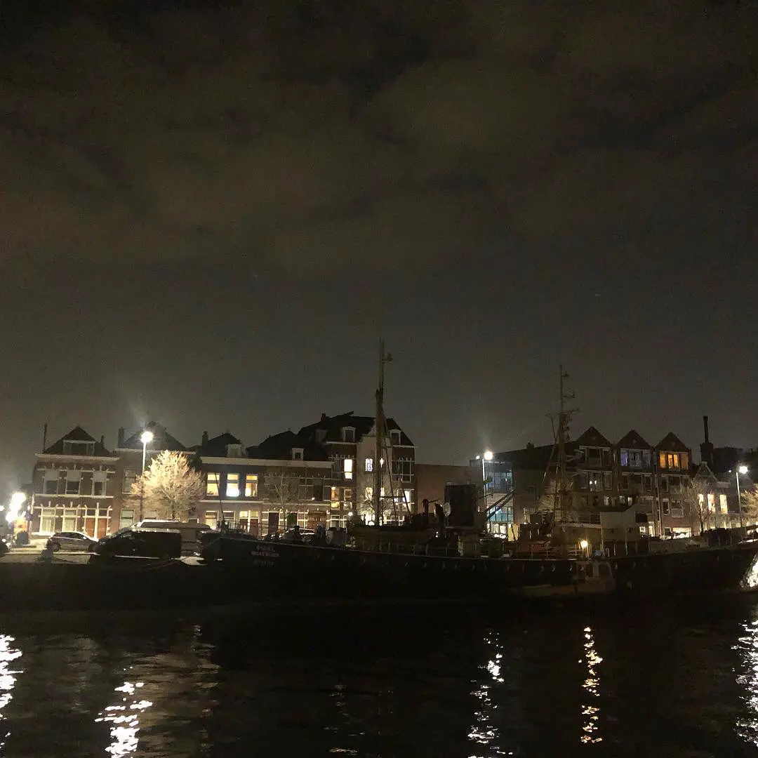 乌斯特雷姆剧照的剧照