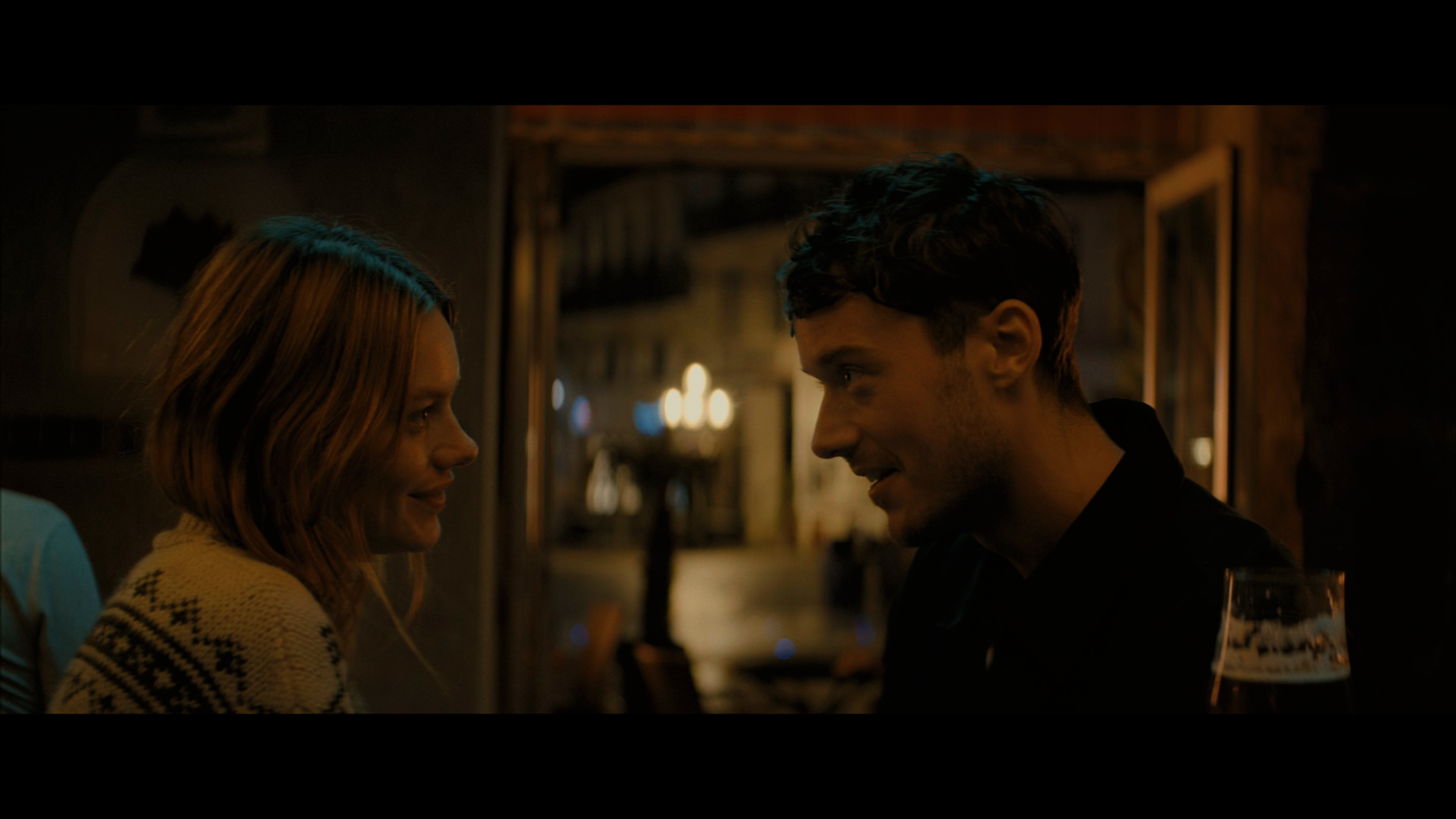 窒恋剧照的剧照