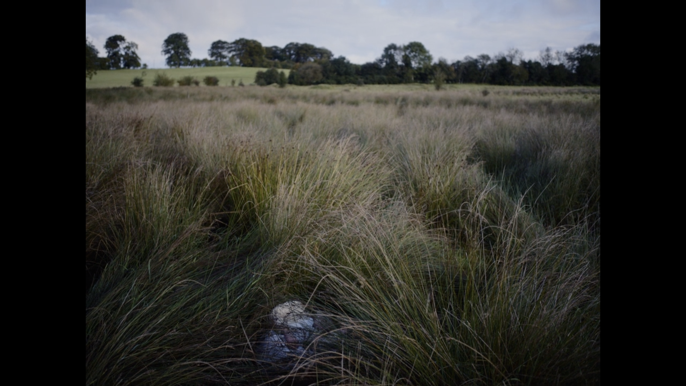 安静的女孩剧照的剧照