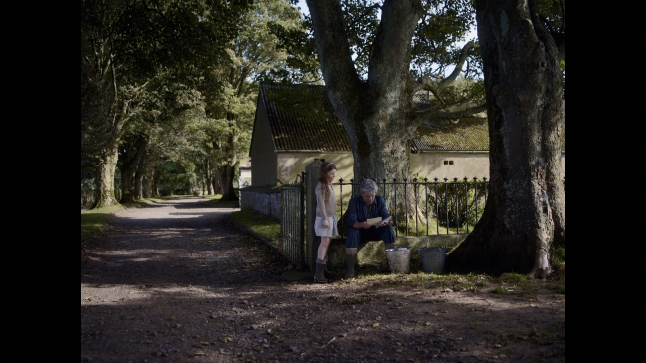 安静的女孩剧照的剧照