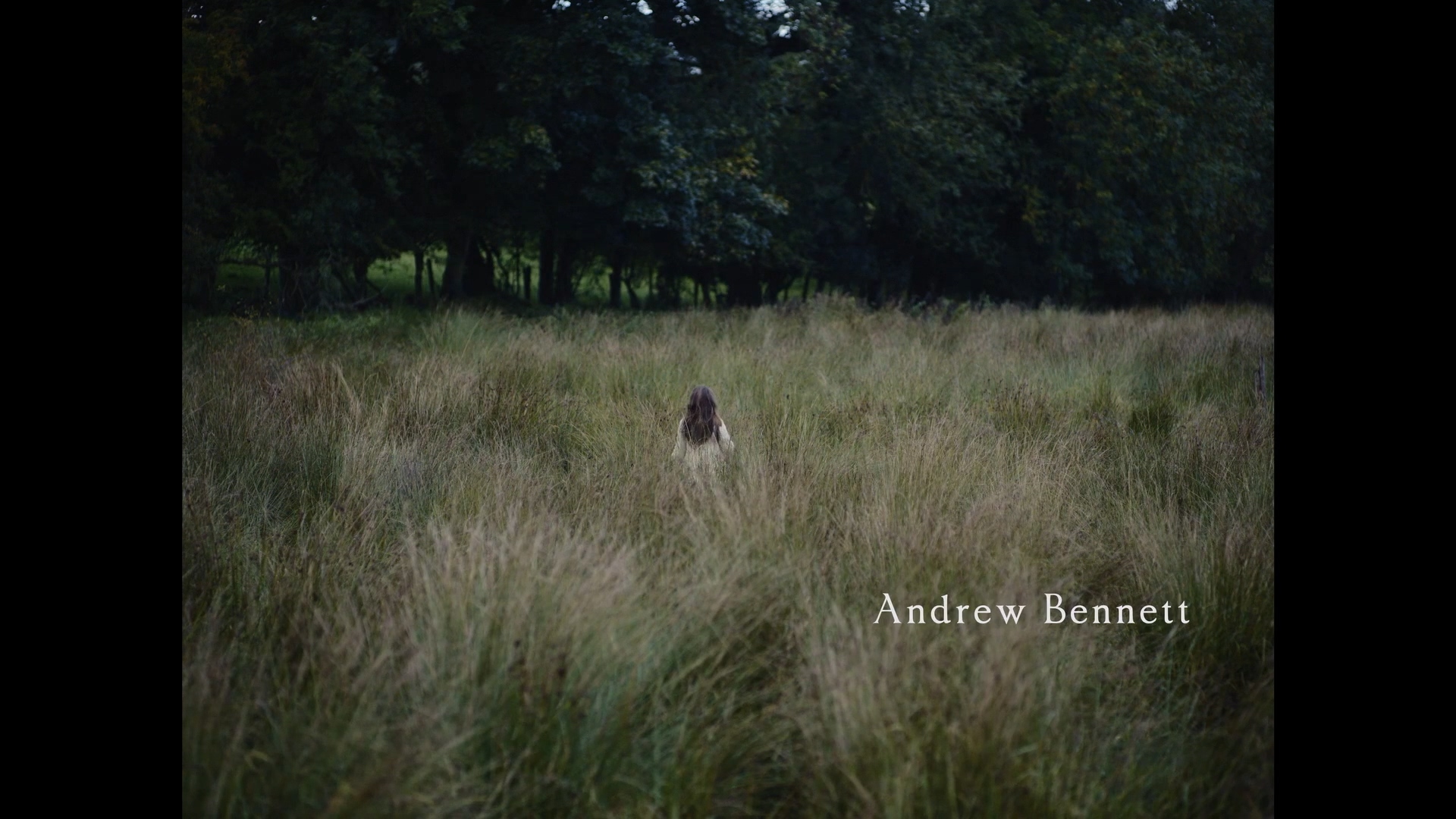 安静的女孩剧照的剧照