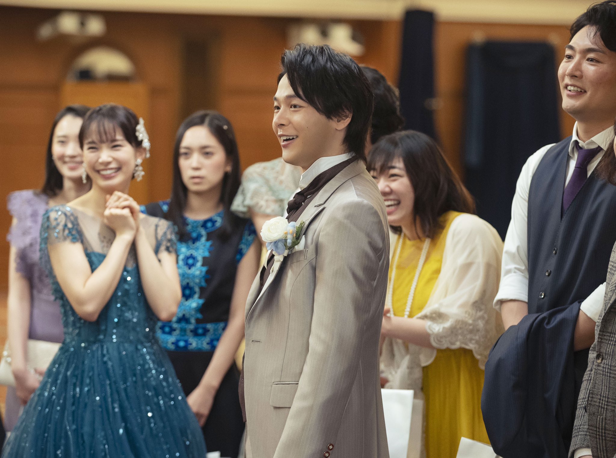 婚头转向剧照的剧照