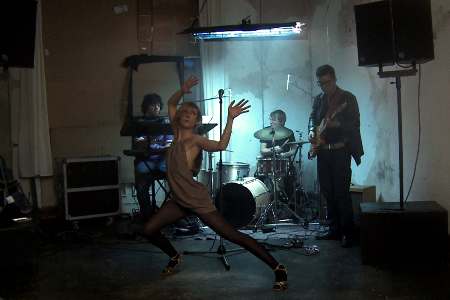 导轨剧照的剧照