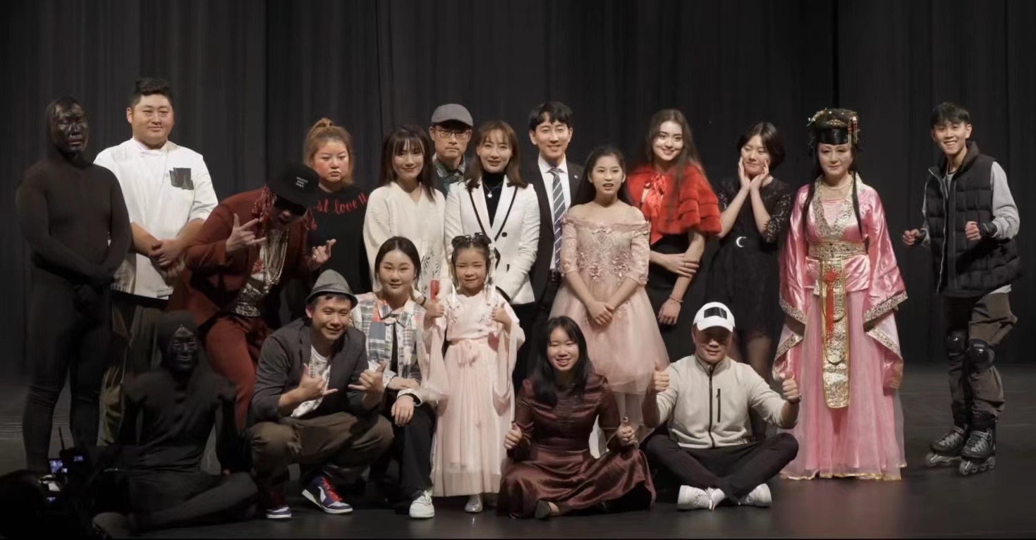 一场很（没）有必要的春晚剧照的剧照