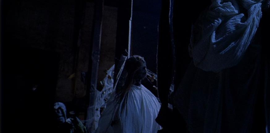 玛丽的白色连衣裙剧照的剧照