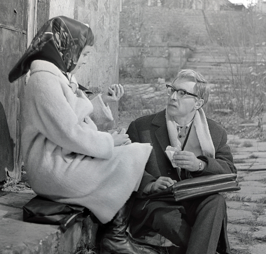 我们一同活到星期一剧照的剧照