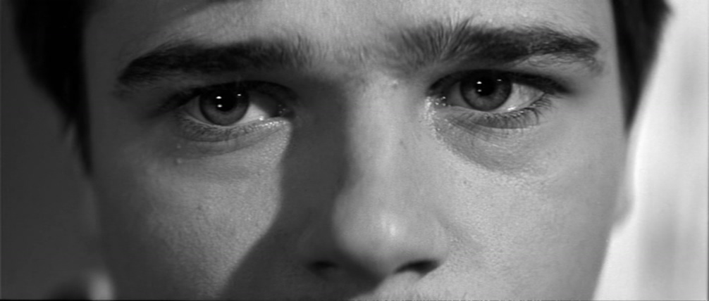 我们一同活到星期一剧照的剧照