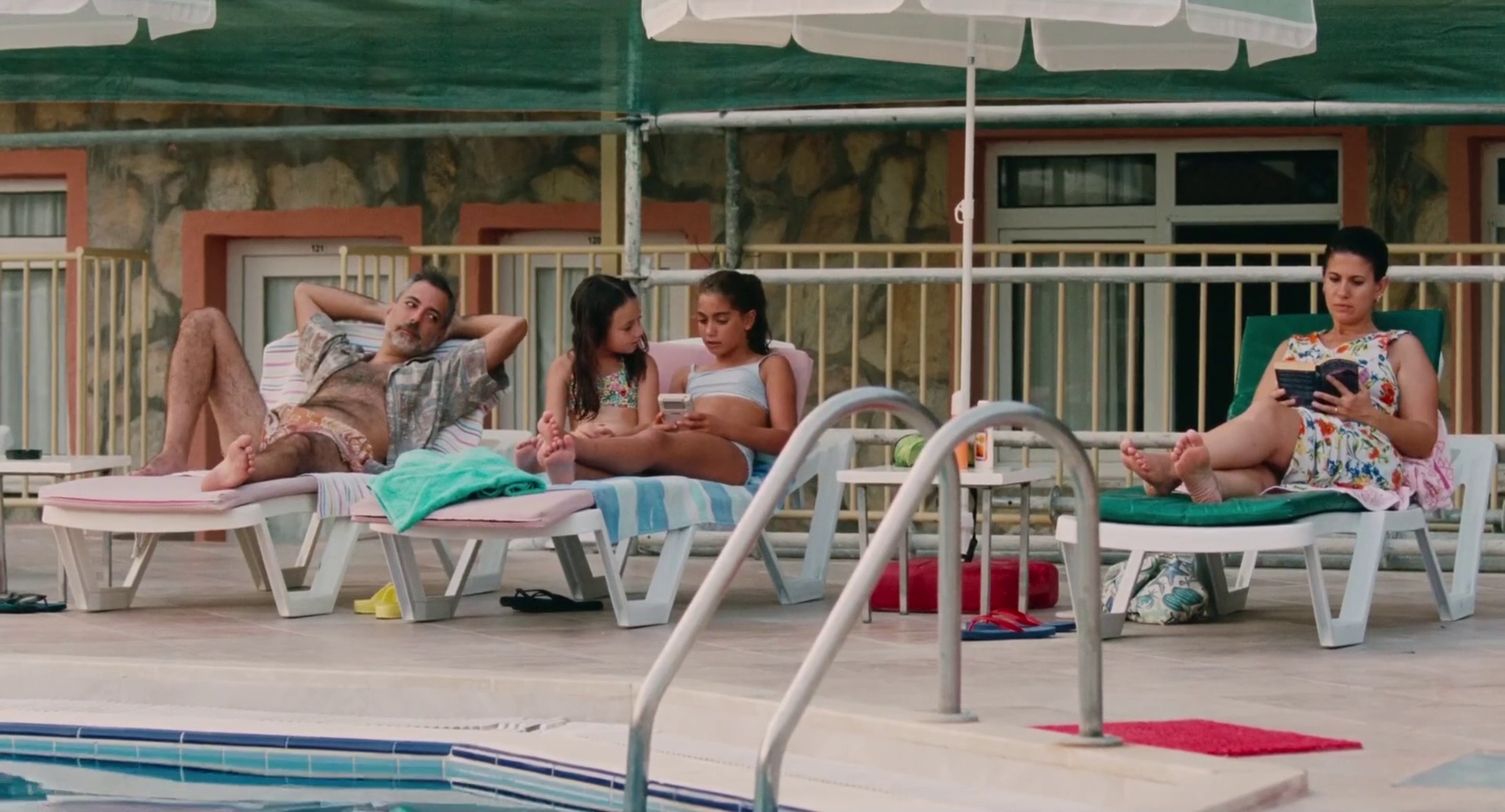 晒后假日剧照的剧照