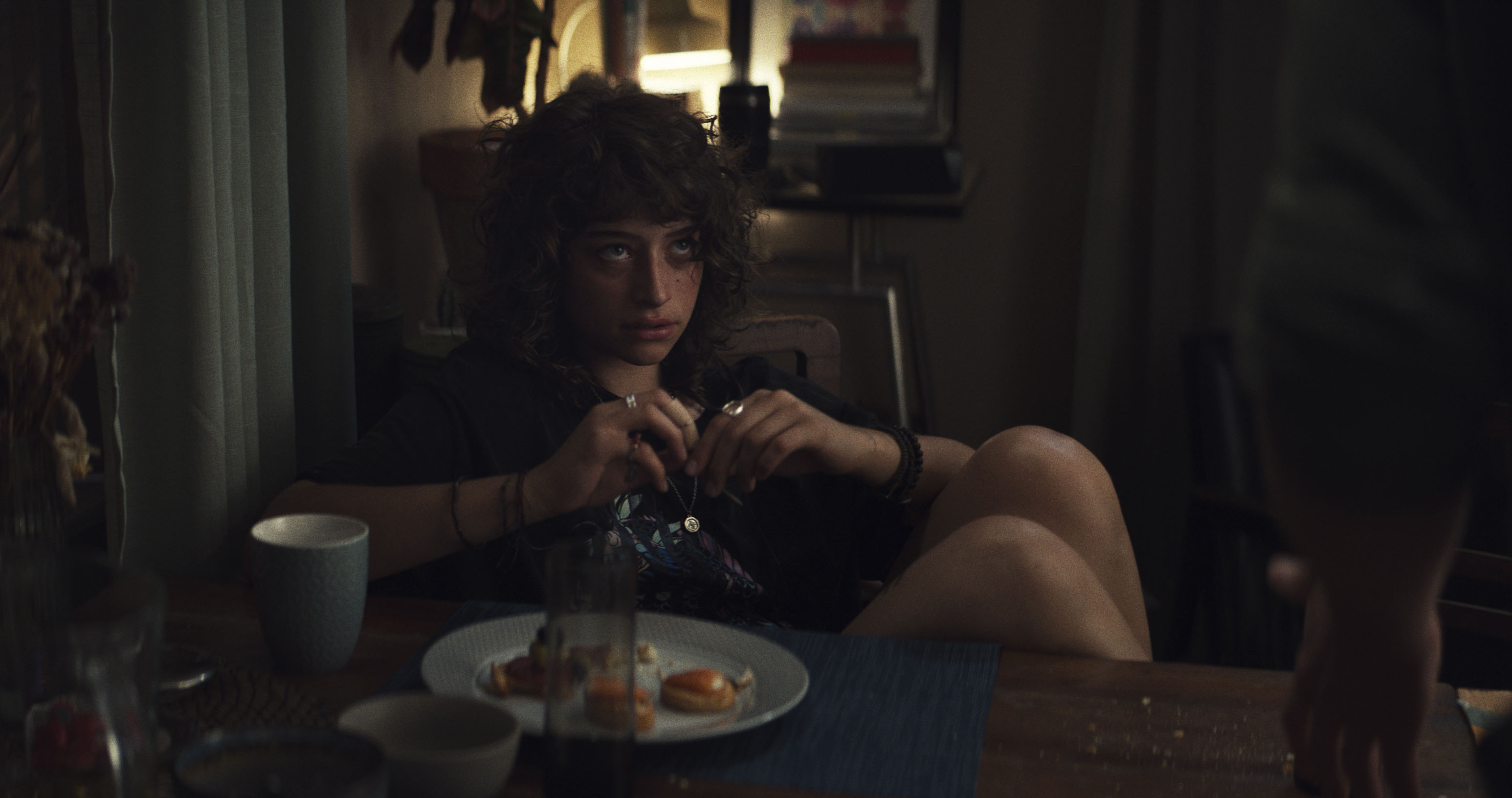 养鬼吃人剧照的剧照