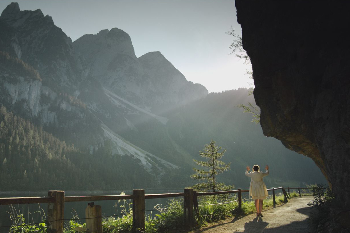 隐墙剧照的剧照