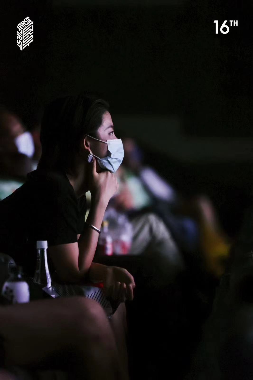 一个和四个剧照的剧照