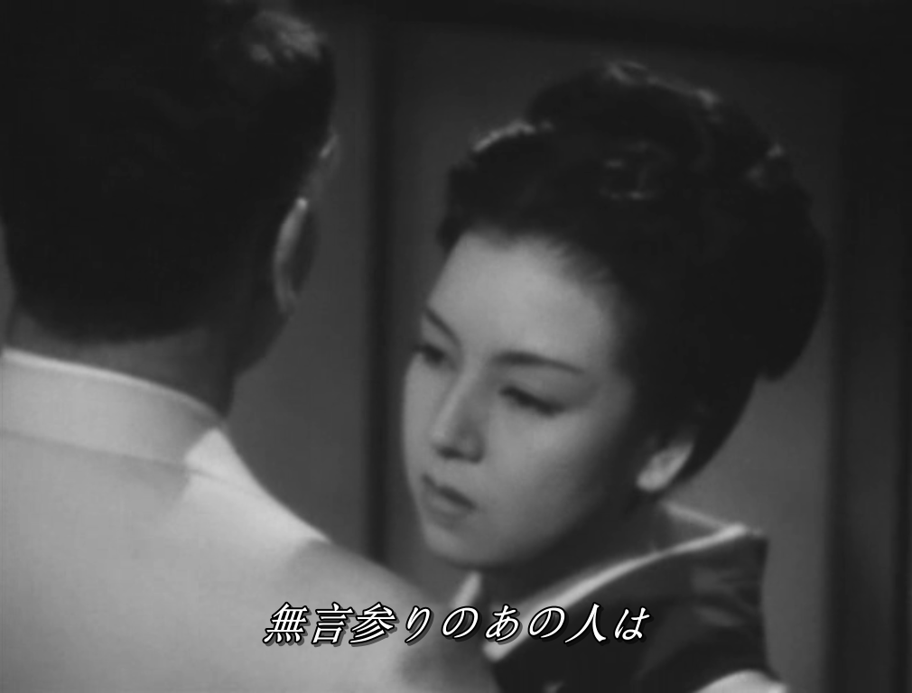 虚饰的盛装剧照的剧照