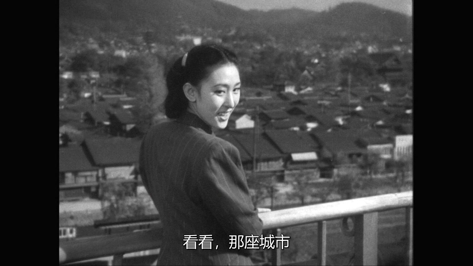 虚饰的盛装剧照的剧照