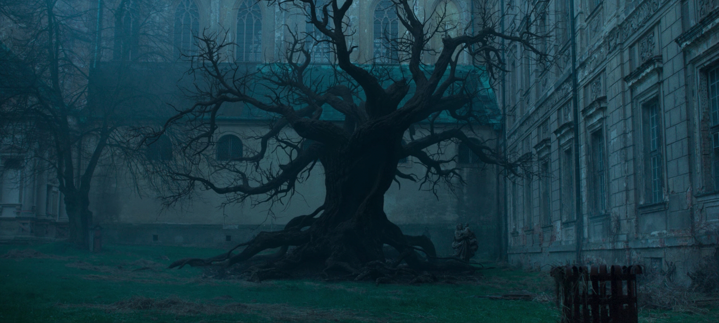 地狱之渊剧照的剧照