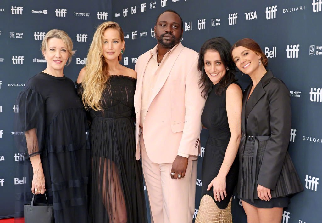 桥之彼端剧照的剧照