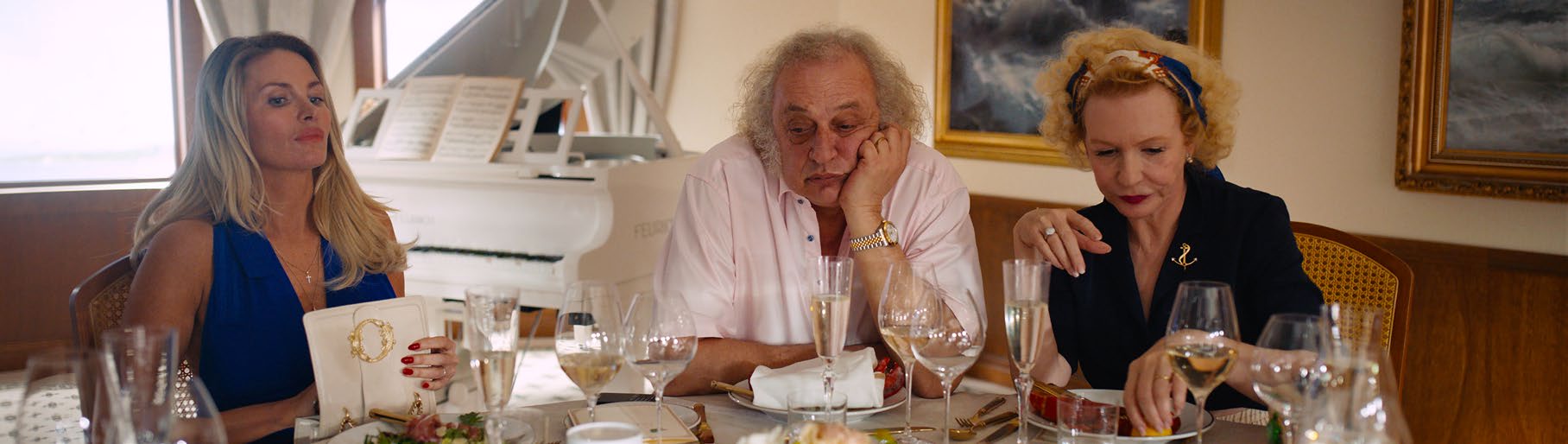 悲情三角剧照的剧照