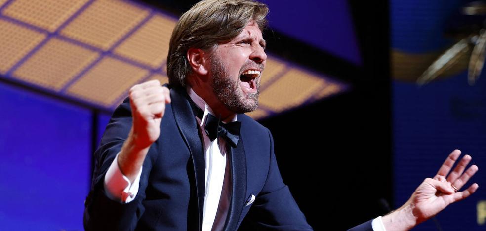 悲情三角剧照的剧照