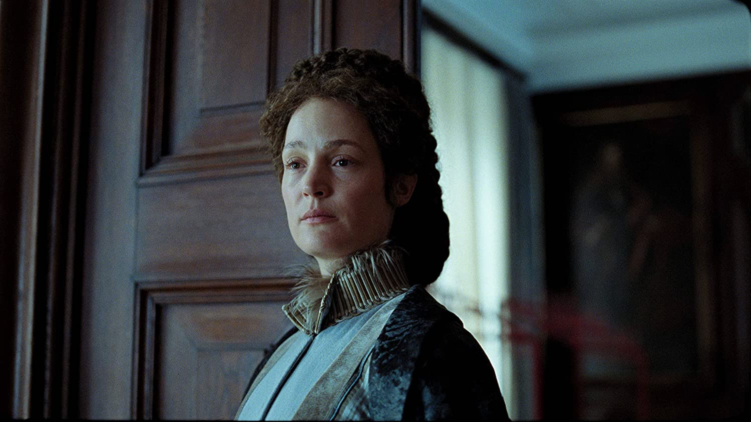 束胸剧照的剧照