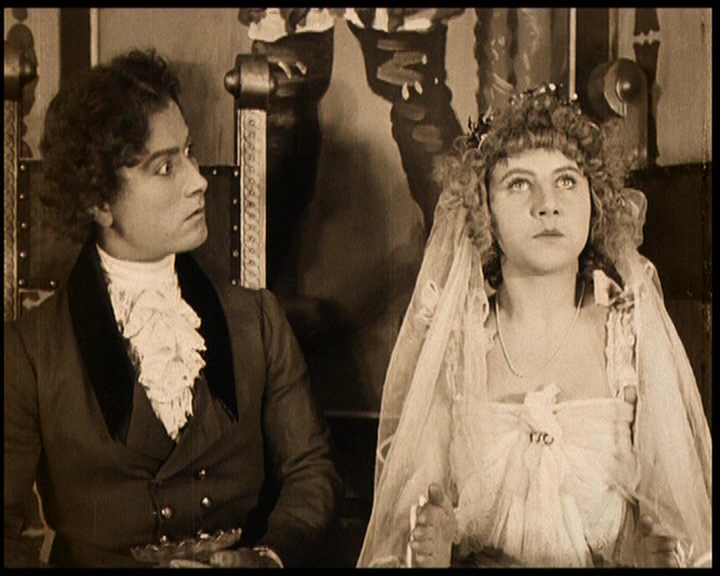 真人玩偶剧照的剧照