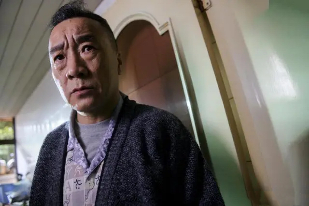 因爱而伟大剧照的剧照