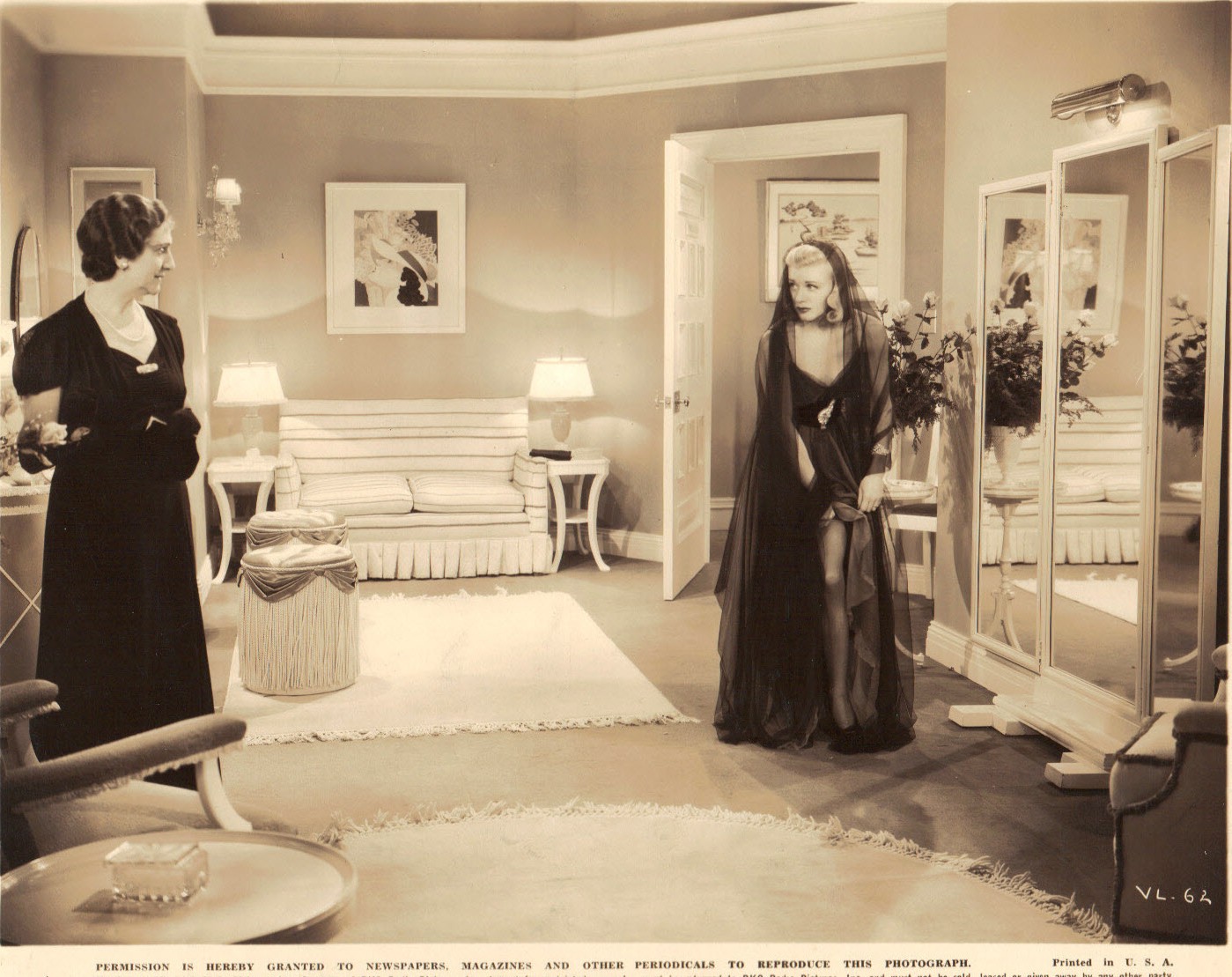 活泼的小姐剧照的剧照