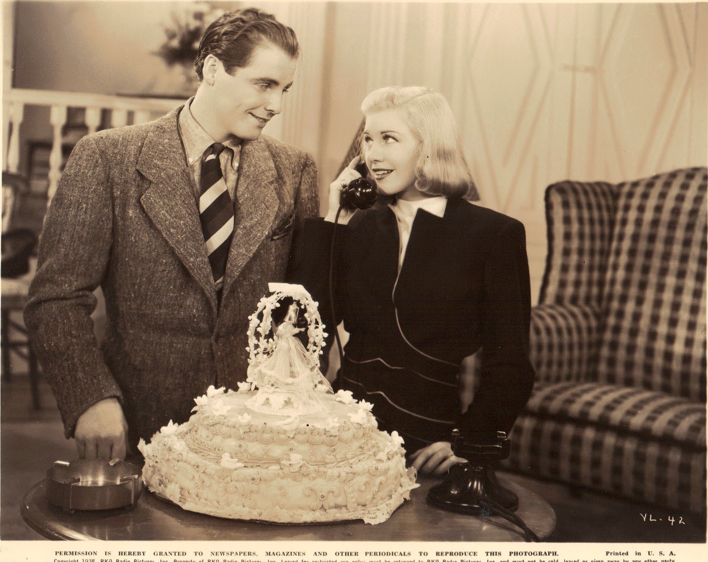 活泼的小姐剧照的剧照