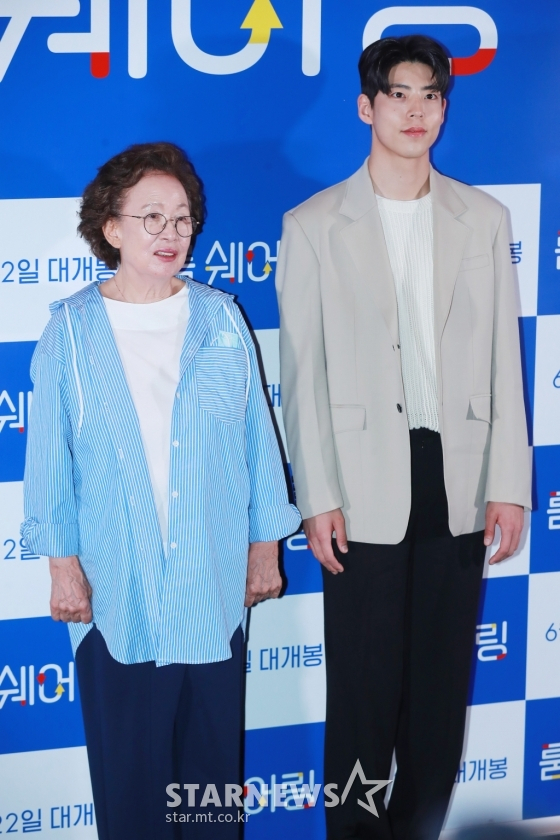 跨代同居剧照的剧照