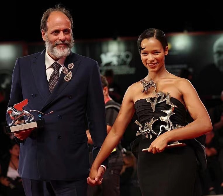 骨及所有剧照的剧照