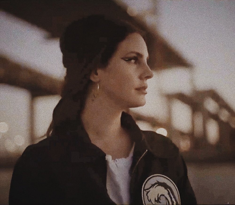 Fuck It I Love You & The Greatest剧照的剧照