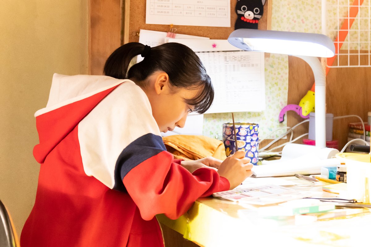 萍水相腐檐廊下剧照的剧照