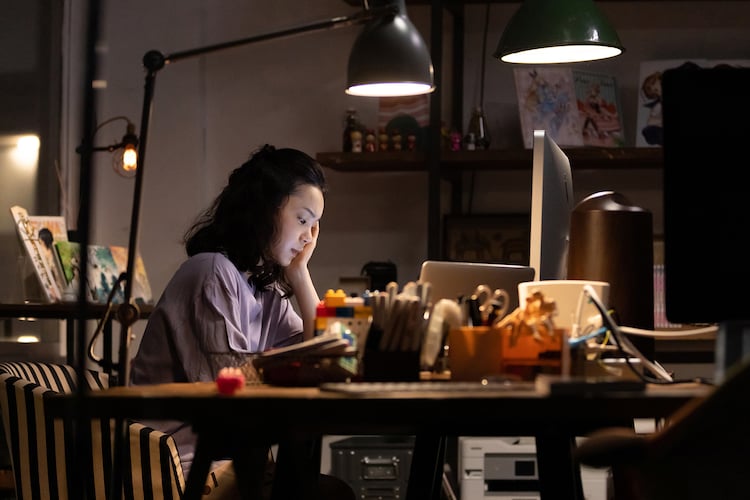 萍水相腐檐廊下剧照的剧照