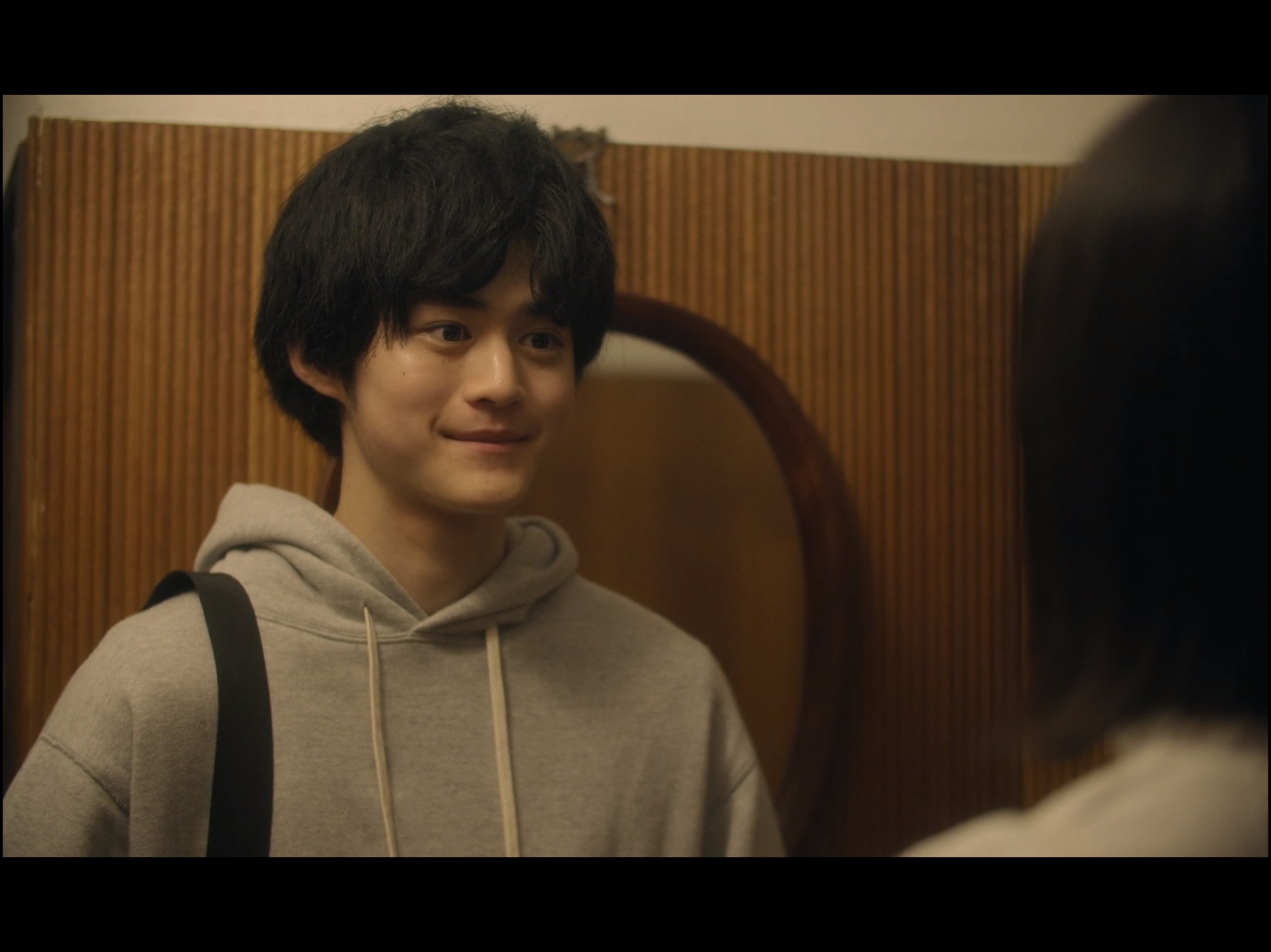 朦胧的山荷叶剧照的剧照