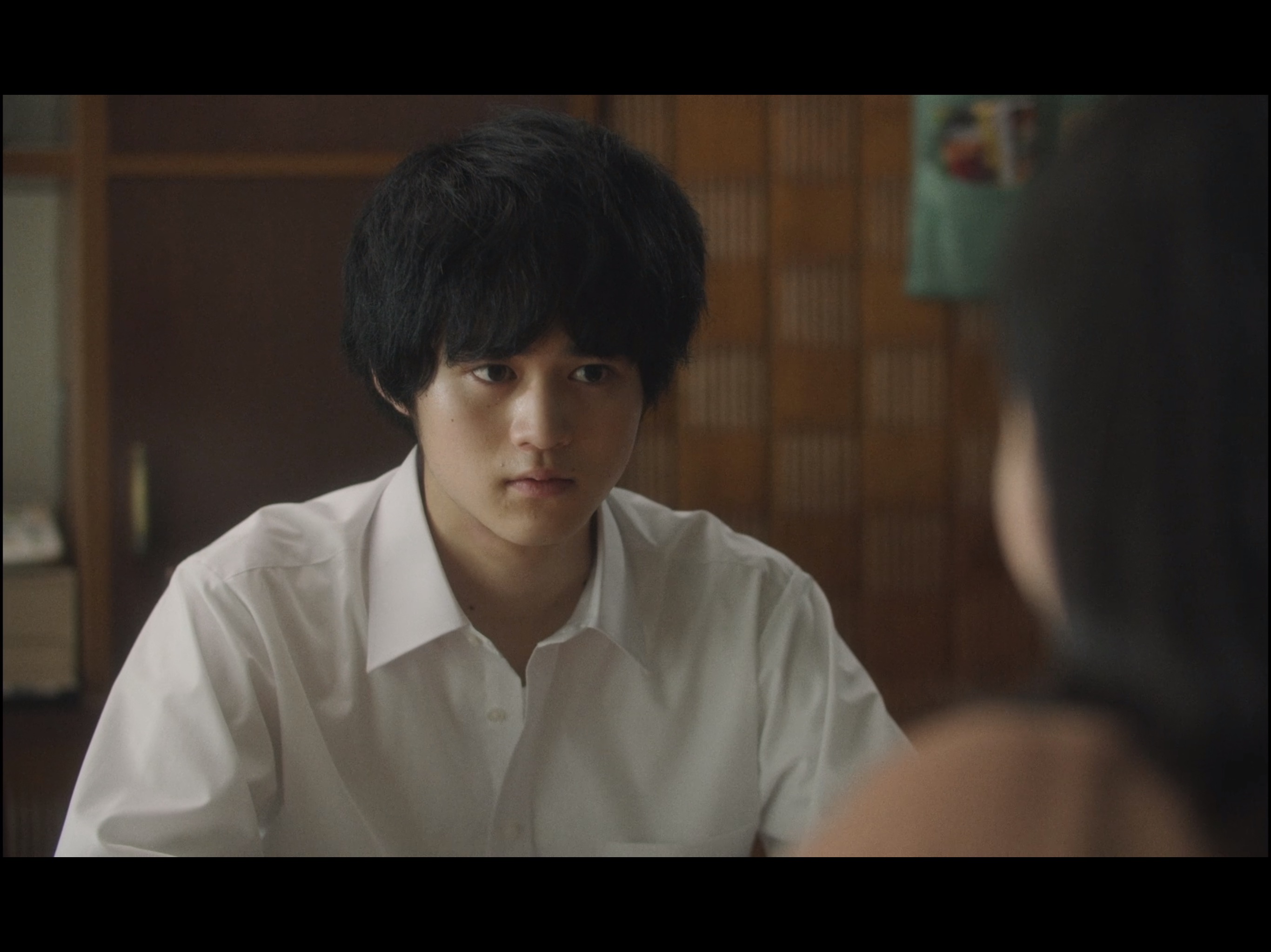 朦胧的山荷叶剧照的剧照