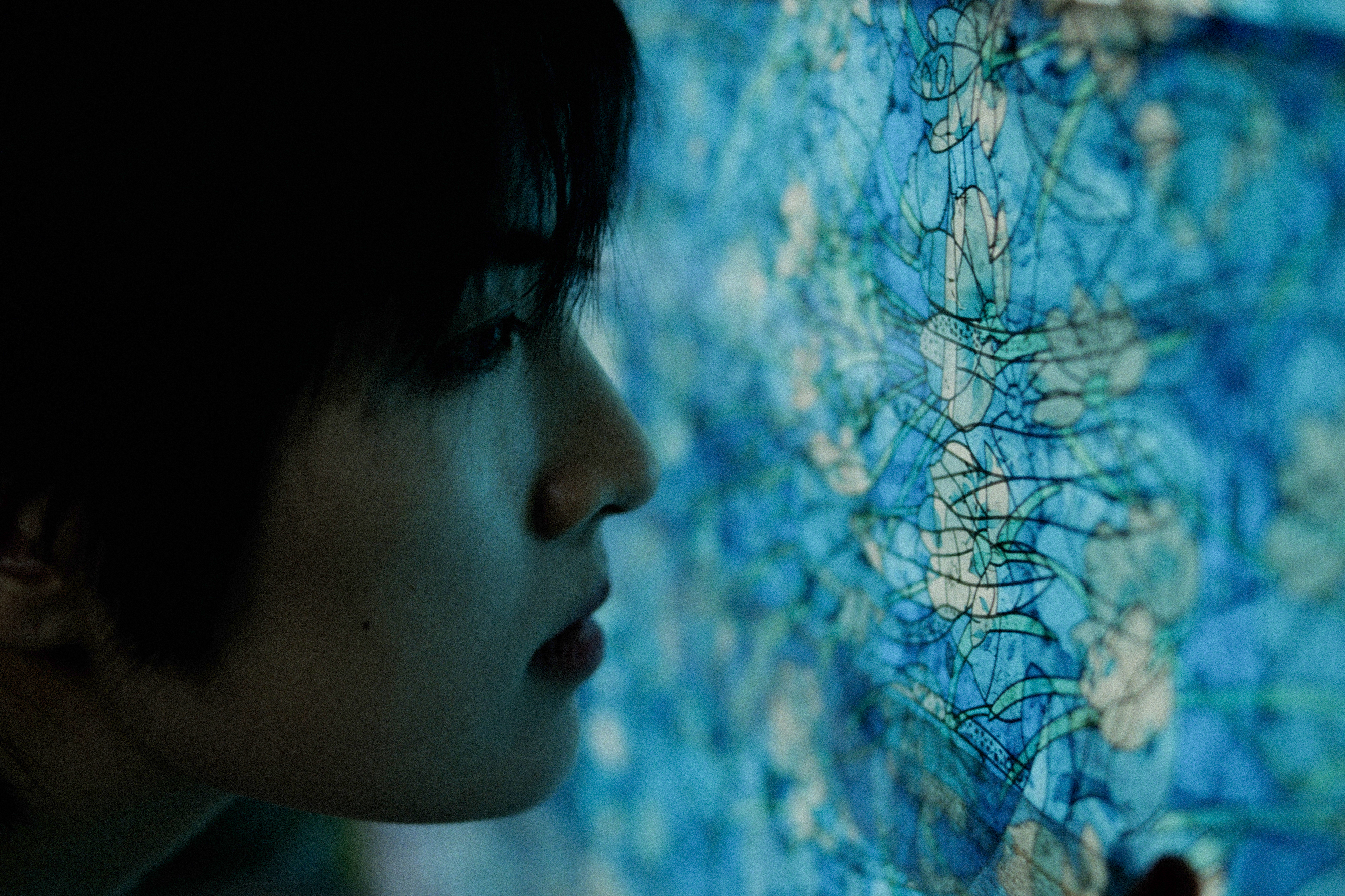 海边升起一座悬崖剧照的剧照