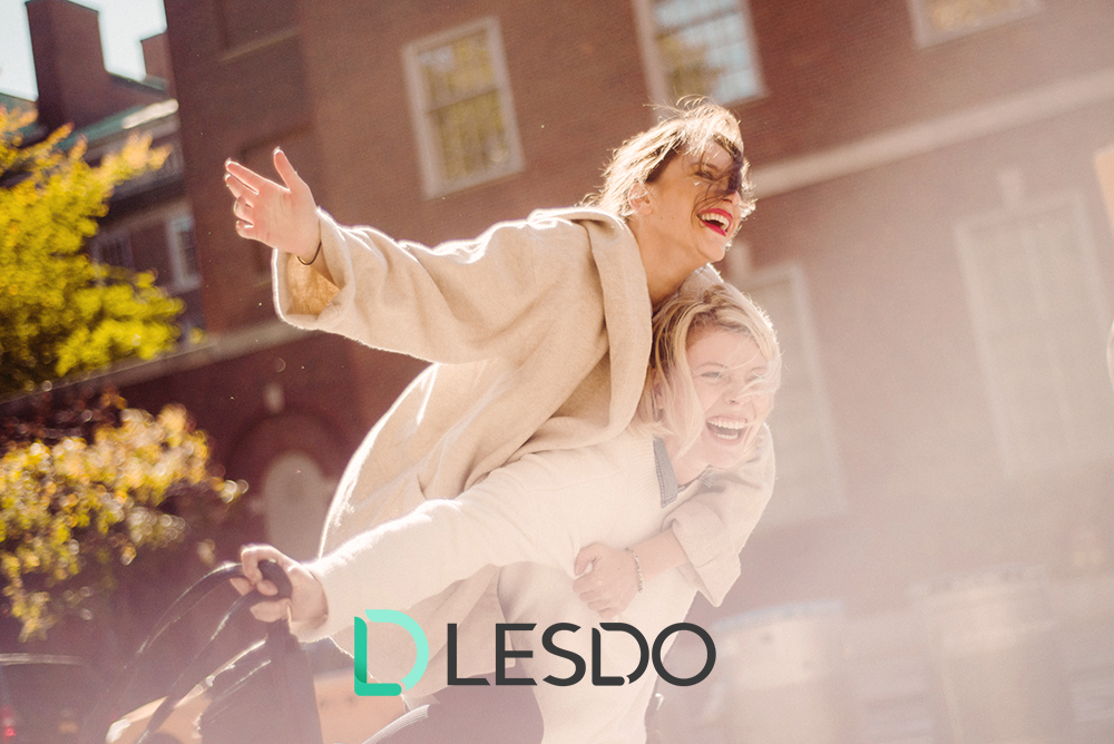 她的眼光剧照的剧照