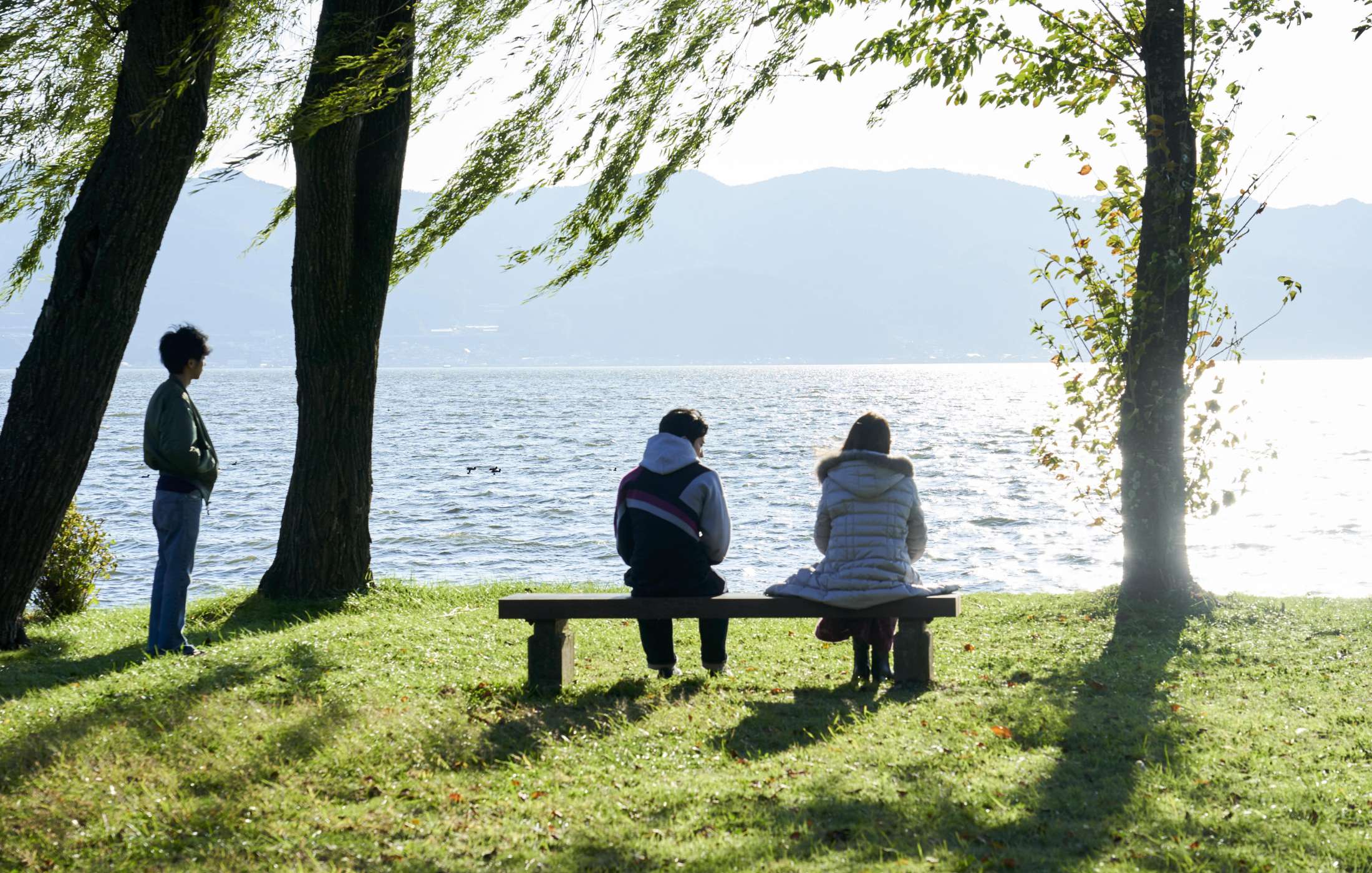 赤脚鸣声剧照的剧照