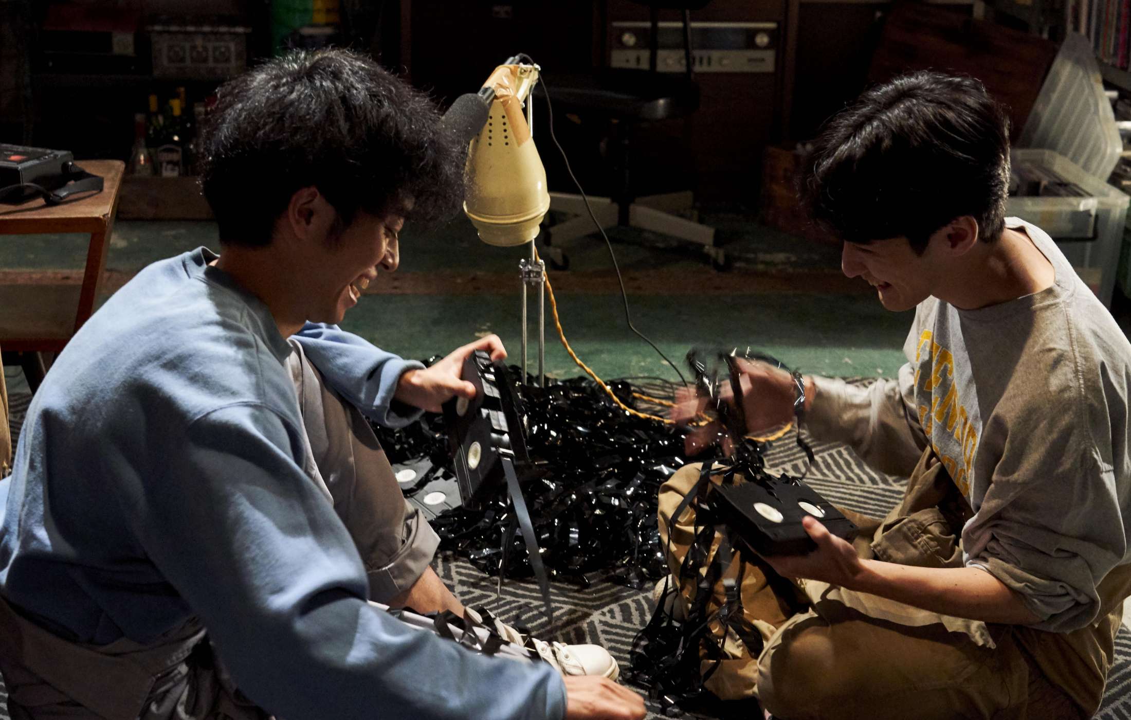 赤脚鸣声剧照的剧照