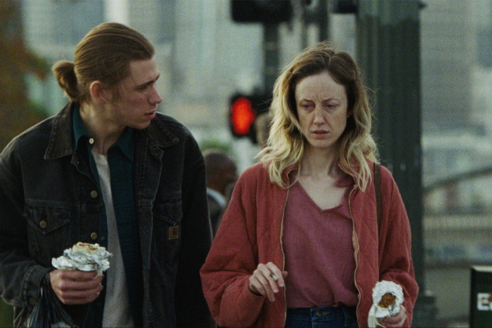 致莱斯利剧照的剧照