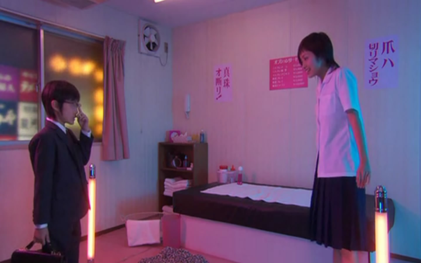 竞赛迪纳员剧照的剧照