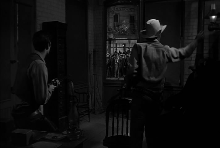 铁血警徽剧照的剧照