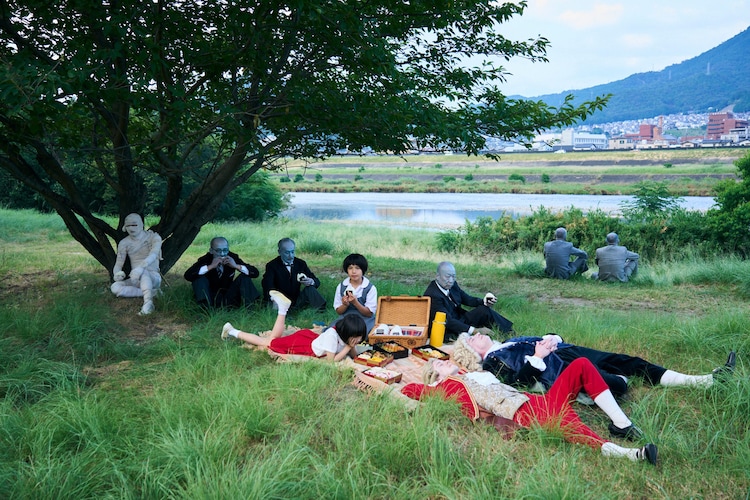 这里是亚美子剧照的剧照