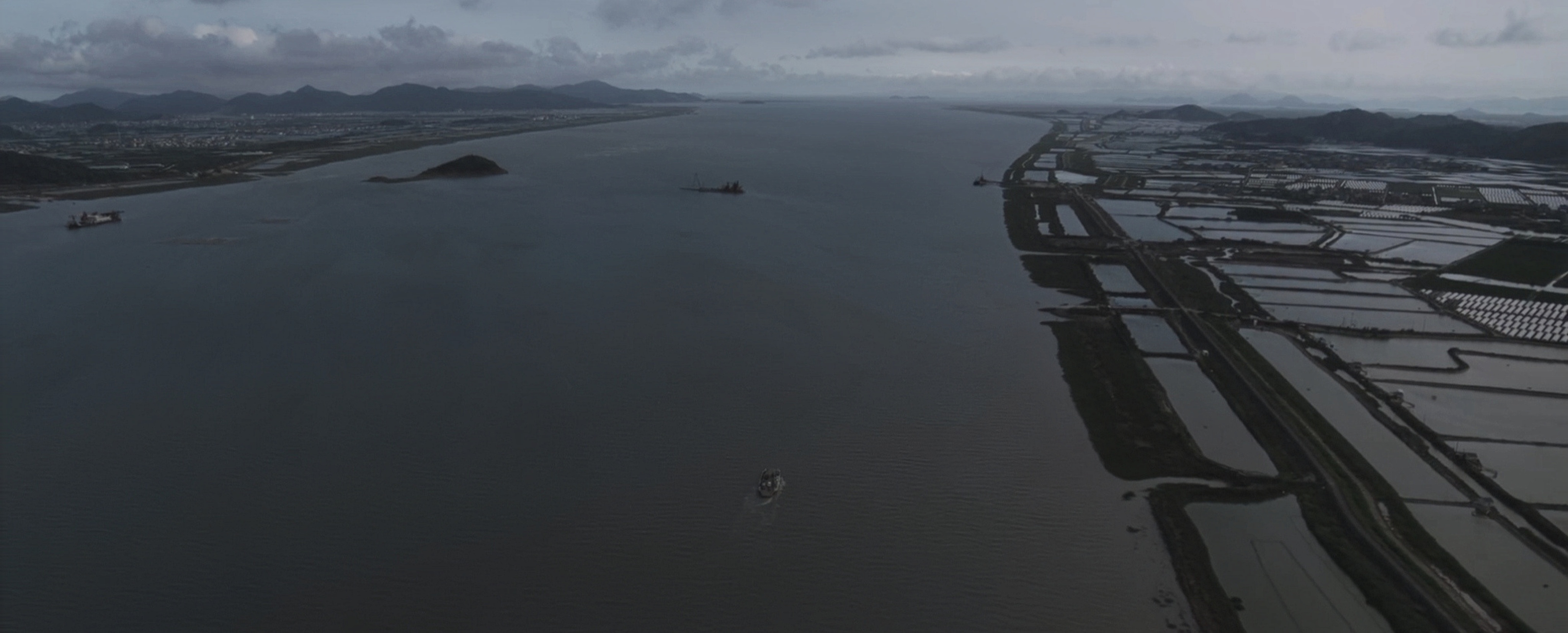 海湾之遇剧照的剧照