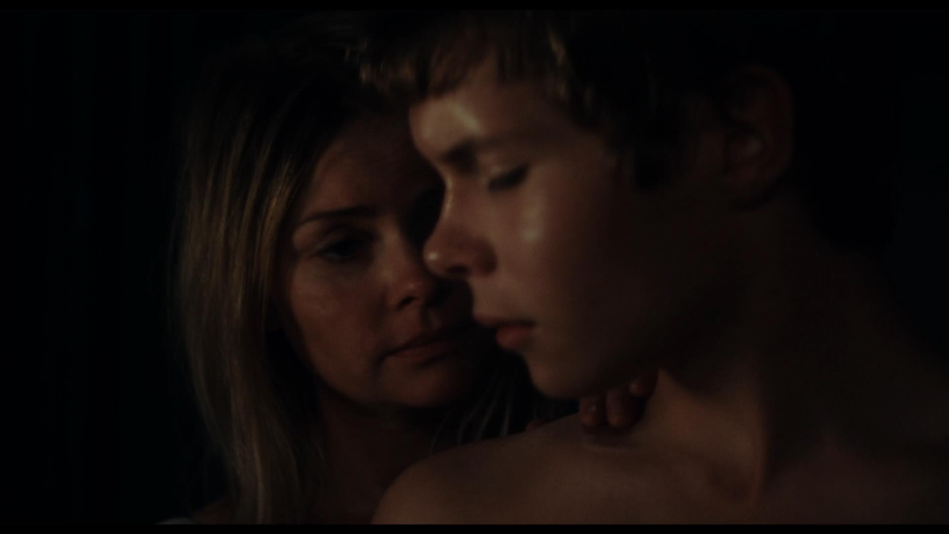 美丽的生物剧照的剧照