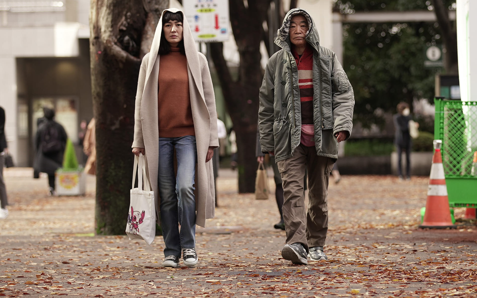 在公交车站直到黎明剧照的剧照