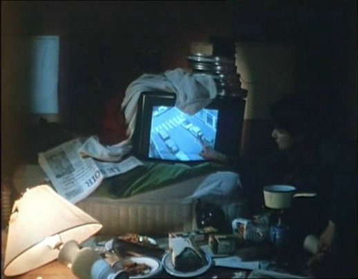 提行李箱的人剧照的剧照