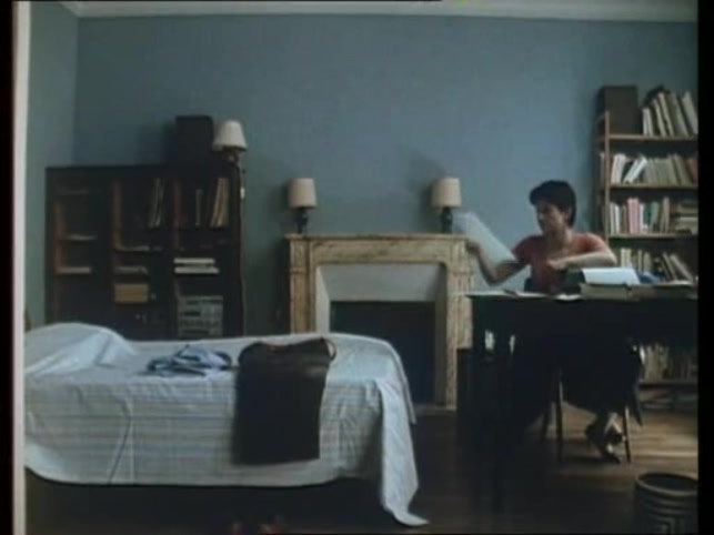 提行李箱的人剧照的剧照