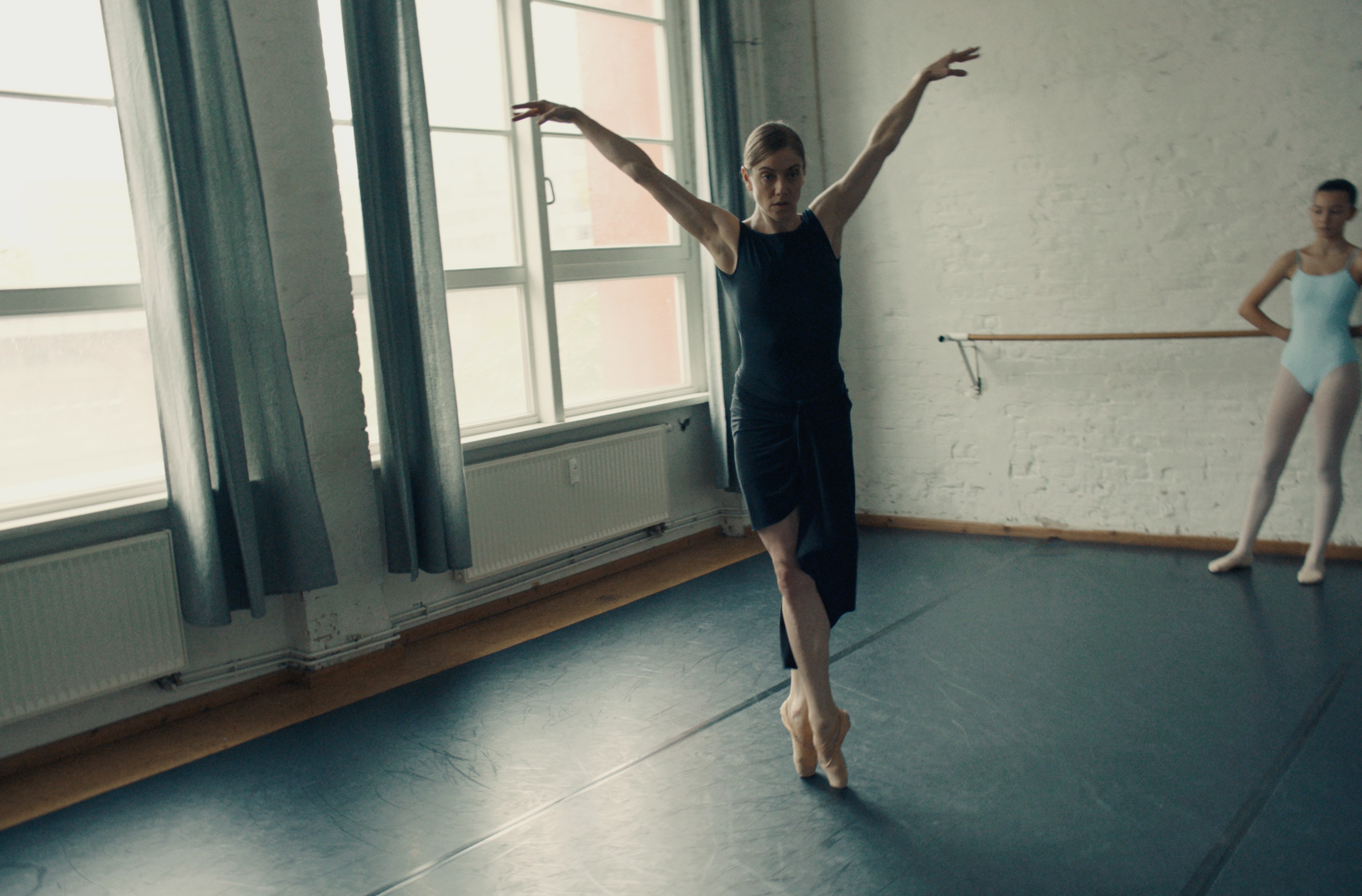 华丽的越步剧照的剧照